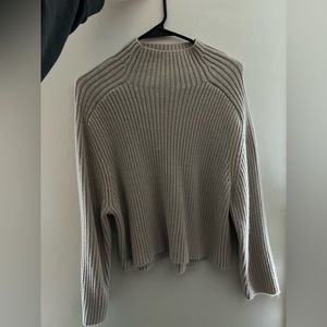 Turtle neck sweater